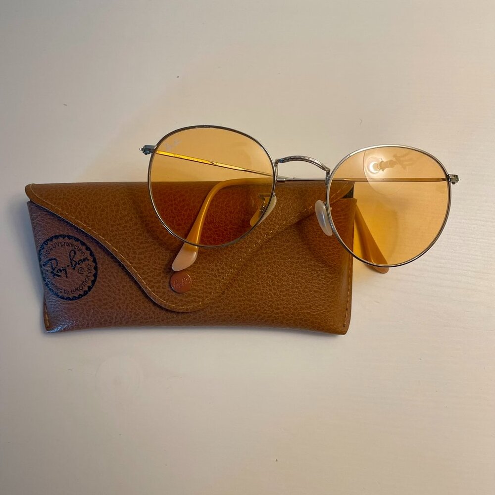 Round yellow Ray Ban metal sunglasses